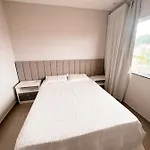 Apartamento Inteiro Dois Quartos Proximo Ao Centro